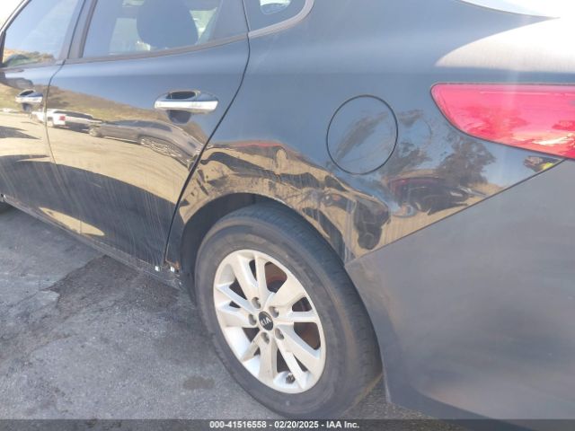 5XXGT4L32HG127779 KIA Optima Lx