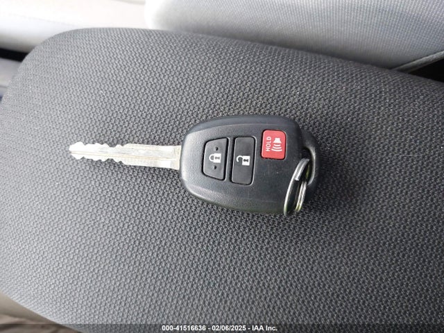 Toyota Corolla Cross L 2022 7MUAAAAG4NV023780 Image 11