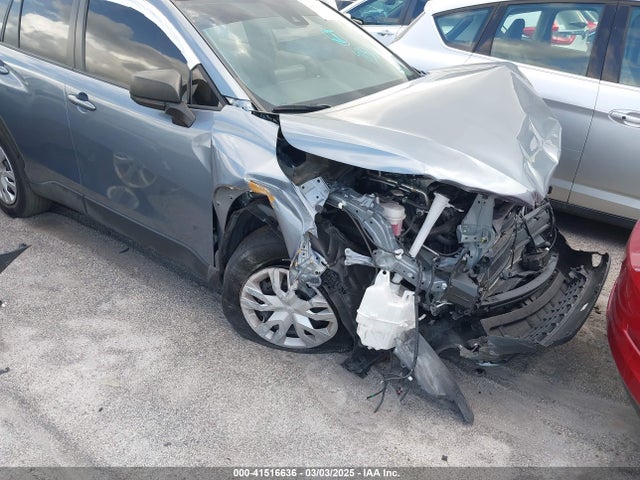 Toyota Corolla Cross L 2022 7MUAAAAG4NV023780 Image 17