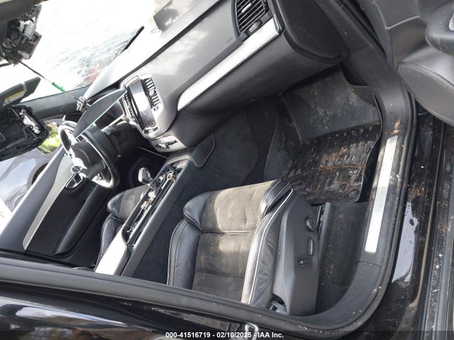 YV4102PM8J1364071 Volvo Xc90 T5 R-design