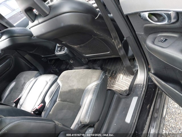 YV4102PM8J1364071 Volvo Xc90 T5 R-design