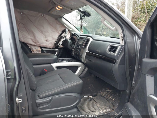 1N6BA1F42HN510853 Nissan Titan Xd Sv Diesel
