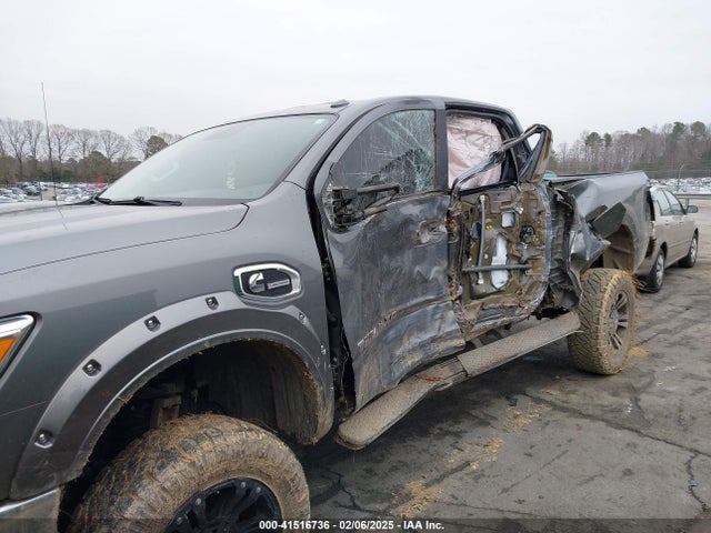 1N6BA1F42HN510853 Nissan Titan Xd Sv Diesel