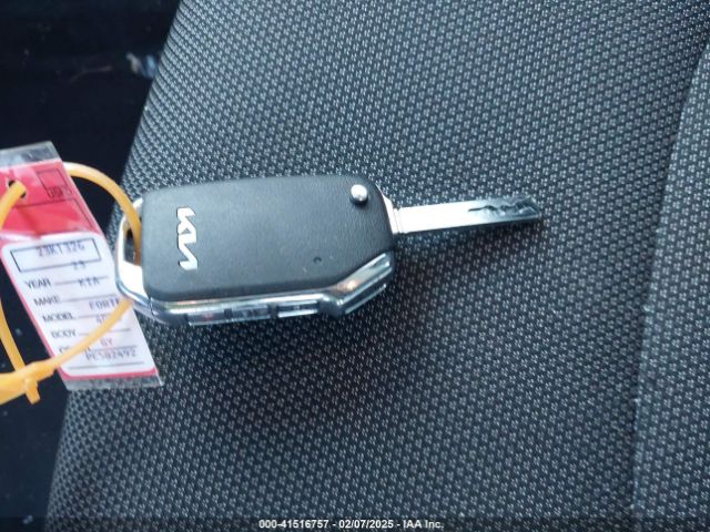 3KPF24AD8PE582492 KIA Forte Lxs