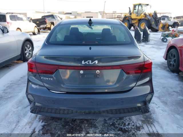 3KPF24AD8PE582492 KIA Forte Lxs