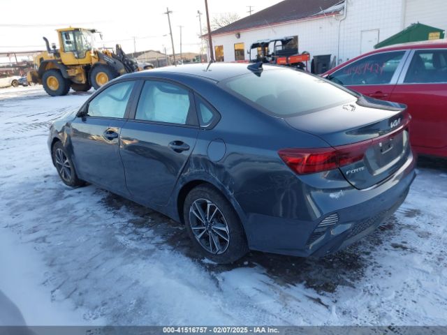 3KPF24AD8PE582492 KIA Forte Lxs