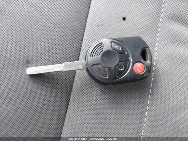 1FMCU9G97GUA30718 Ford ESCAPE SE