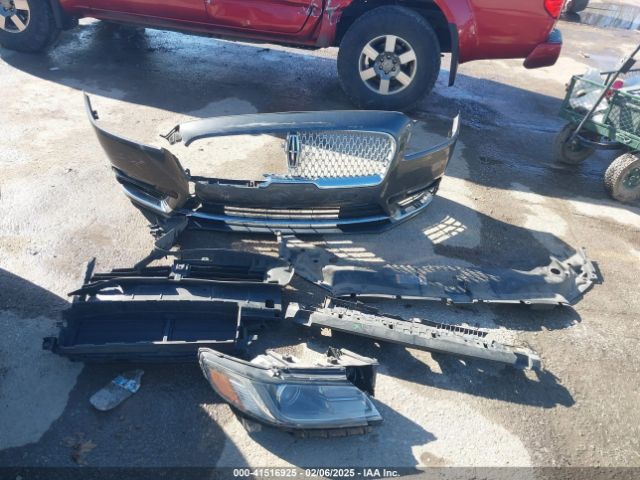 1LN6L9TP2H5606988 Lincoln Continental Select