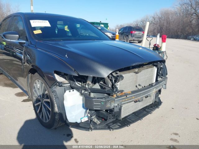 1LN6L9TP2H5606988 Lincoln Continental Select
