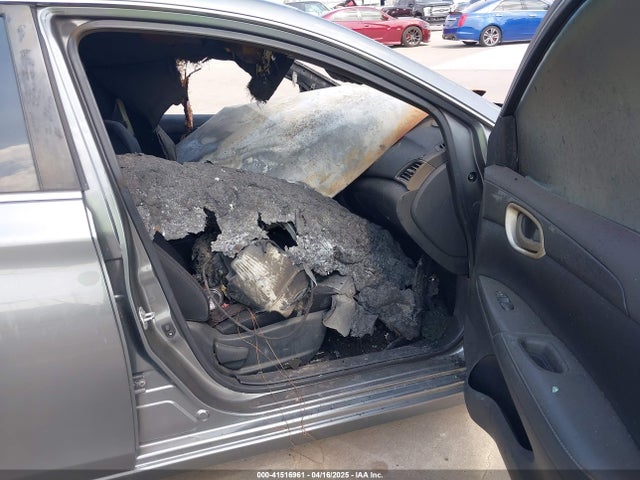 3N1AB7AP8HL644477 Nissan SENTRA SV