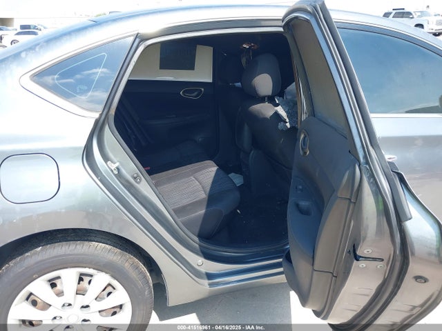 3N1AB7AP8HL644477 Nissan SENTRA SV