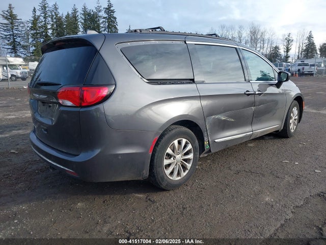 Chrysler Pacifica Touring L 2019 2C4RC1BG5KR629051 Image 4