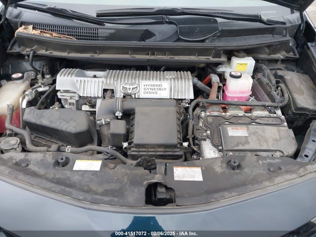 Toyota Prius V Two 2017 JTDZN3EU2HJ061734 Image 10