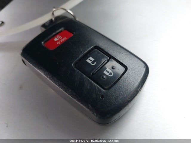Toyota Prius V Two 2017 JTDZN3EU2HJ061734 Image 11