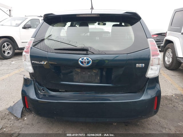 Toyota Prius V Two 2017 JTDZN3EU2HJ061734 Image 16