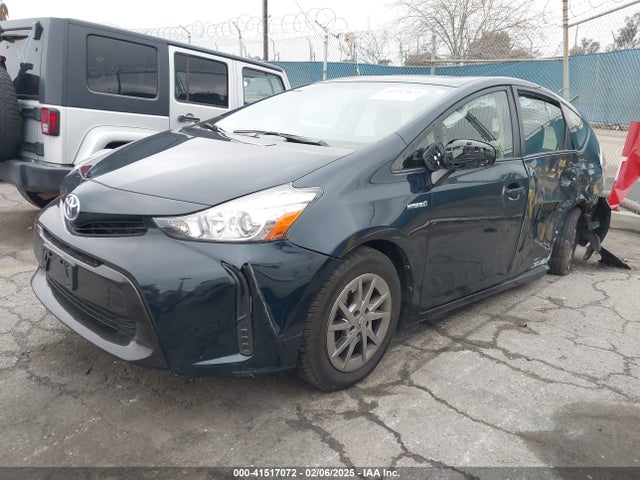 Toyota Prius V Two 2017 JTDZN3EU2HJ061734 Image 2