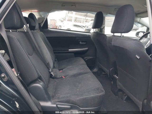 Toyota Prius V Two 2017 JTDZN3EU2HJ061734 Image 8