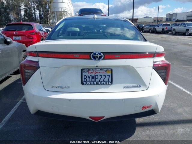 JTDBVRBD5JA005057 Toyota Mirai