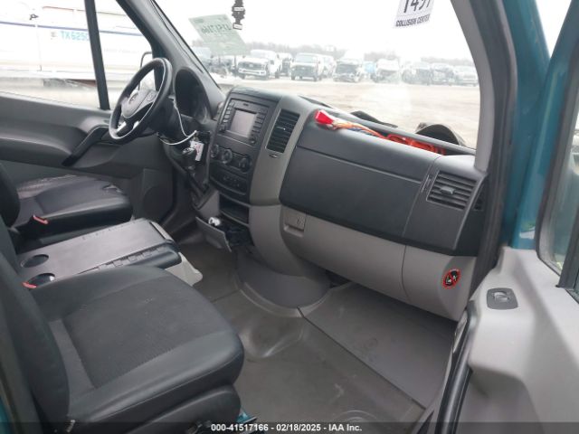 WD3PF1CDXHP376283 Mercedes-Benz Sprinter 3500 High Roof V6