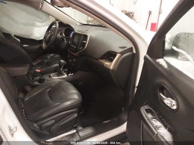 1C4PJMDS3HW530468 Jeep Cherokee Limited 4x4