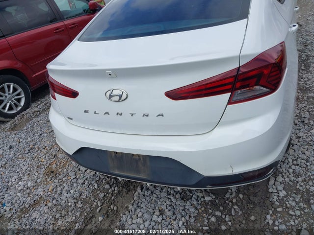 Hyundai ELANTRA SE 2020 5NPD74LF2LH584493 Image 16