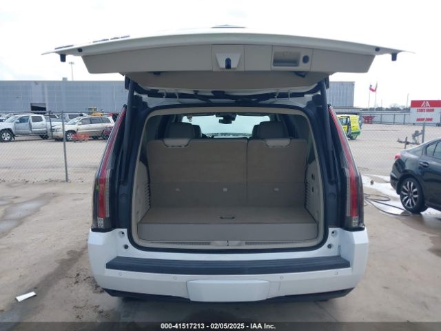 1GYS3BKJ2HR145088 Cadillac Escalade Luxury