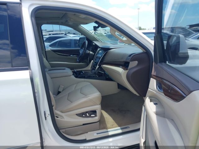 1GYS3BKJ2HR145088 Cadillac Escalade Luxury