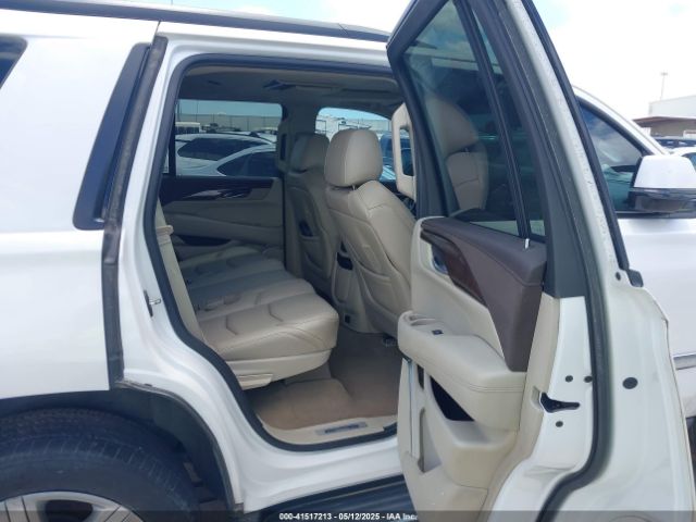 1GYS3BKJ2HR145088 Cadillac Escalade Luxury