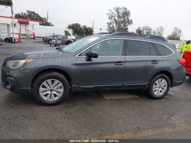 4S4BSACCXJ3238917 Subaru Outback 2.5i Premium
