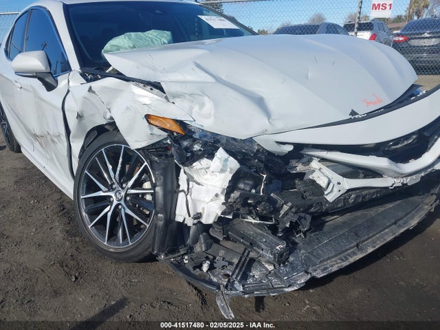 4T1G11AK8PU117566 Toyota CAMRY SE