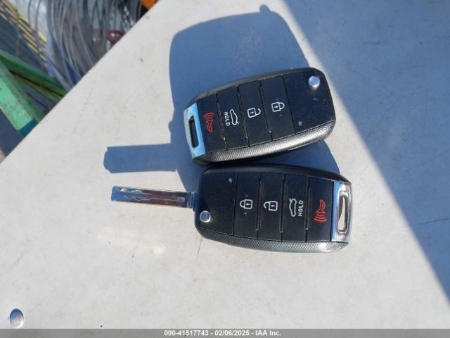 KNAGM4A77E5466294 KIA Optima Lx