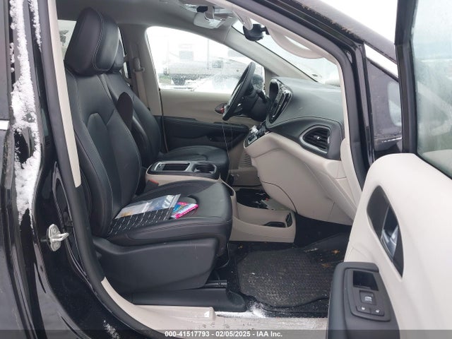 2C4RC1S74RR166667 Chrysler Pacifica Hybrid Select