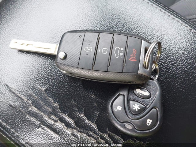 5XYPG4A38GG103942 KIA Sorento 2.4l Lx