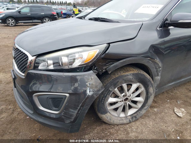 5XYPG4A38GG103942 KIA Sorento 2.4l Lx