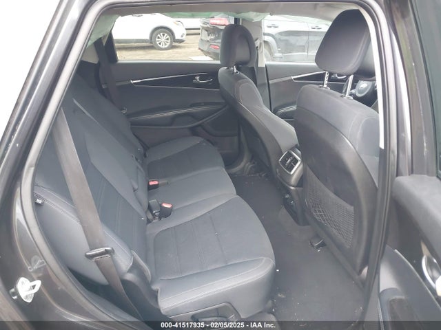 5XYPG4A38GG103942 KIA Sorento 2.4l Lx