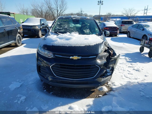 3GNCJNSB9JL192391 Chevrolet TRAX LS