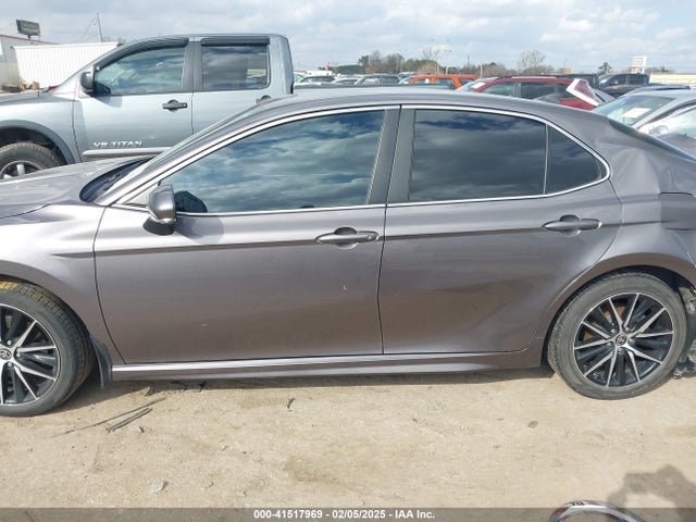 4T1G11AKXNU659247 Toyota CAMRY SE