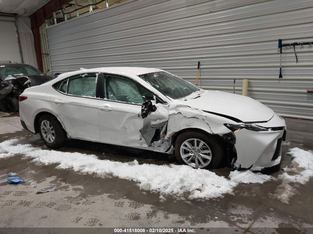 Toyota CAMRY LE 2025 4T1DAACK9SU058956 Image 13