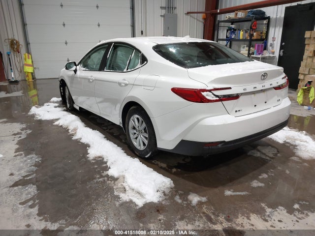 Toyota CAMRY LE 2025 4T1DAACK9SU058956 Image 3