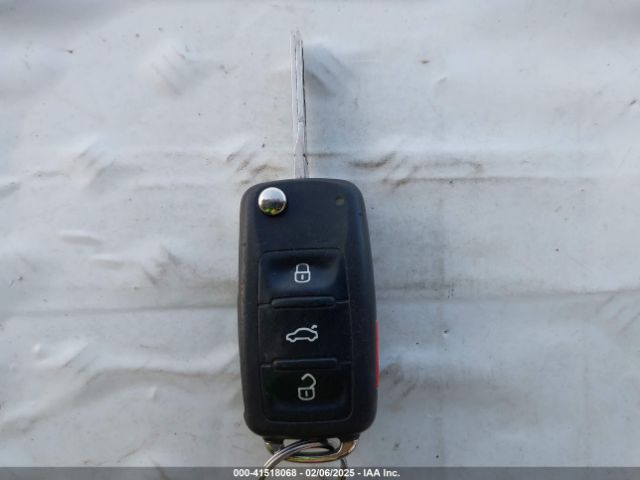 3VW2K7AJ7EM423453 Volkswagen Jetta 2.0l S
