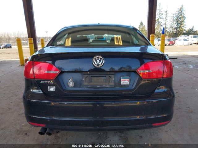 3VW2K7AJ7EM423453 Volkswagen Jetta 2.0l S