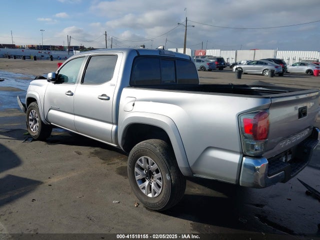 5TFAX5GN6HX092877 Toyota 2tr-fe