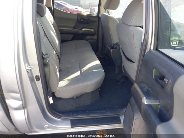5TFAX5GN6HX092877 Toyota 2tr-fe