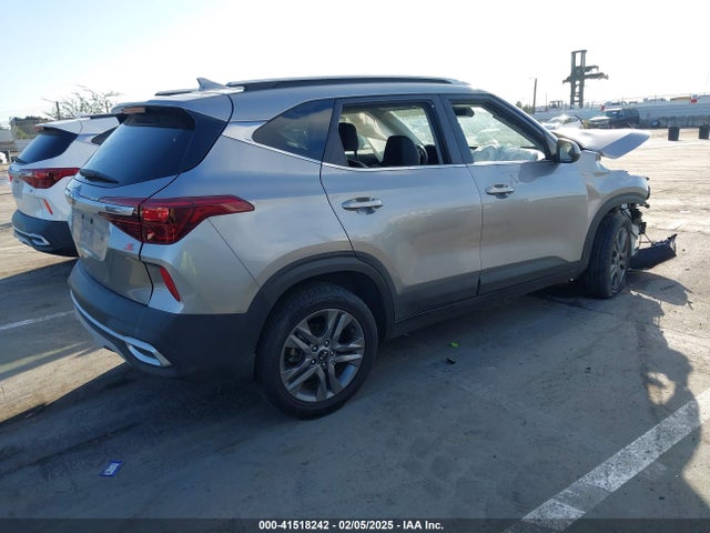 KNDEU2AA2M7146040 KIA SELTOS S