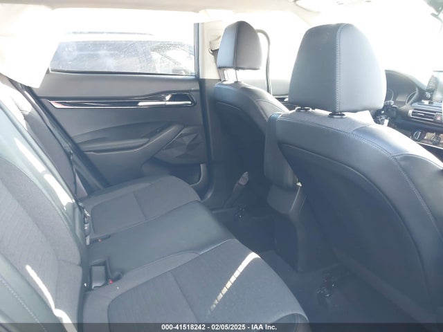 KNDEU2AA2M7146040 KIA SELTOS S
