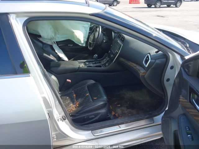 1N4AA6APXHC420946 Nissan Maxima 3.5 Platinum