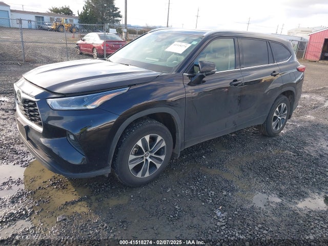 5TDGZRBH5MS145727 Toyota Highlander Xle
