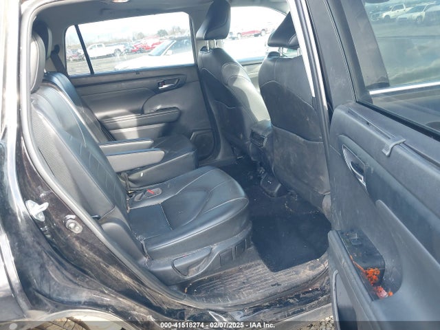 5TDGZRBH5MS145727 Toyota Highlander Xle