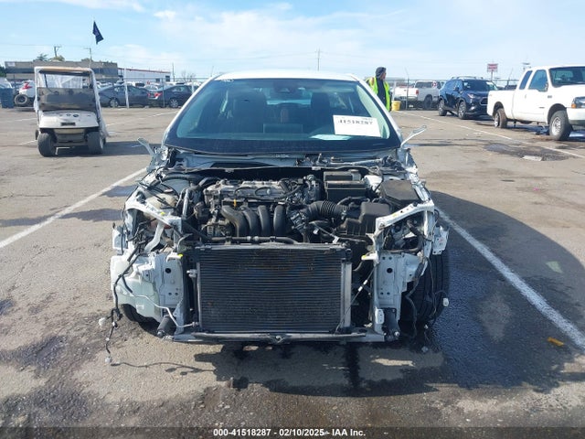 5YFEPMAE1MP208550 Toyota COROLLA LE