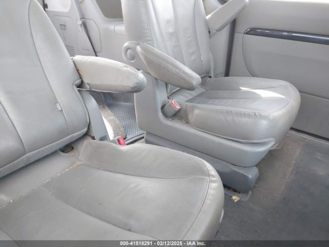 KNDMH4C76E6544730 KIA SEDONA EX